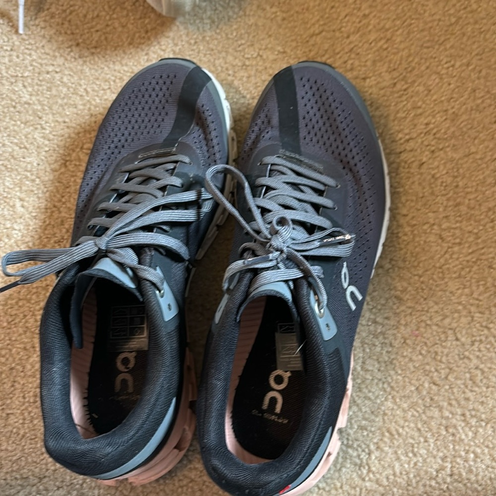 OnCloud Sneakers